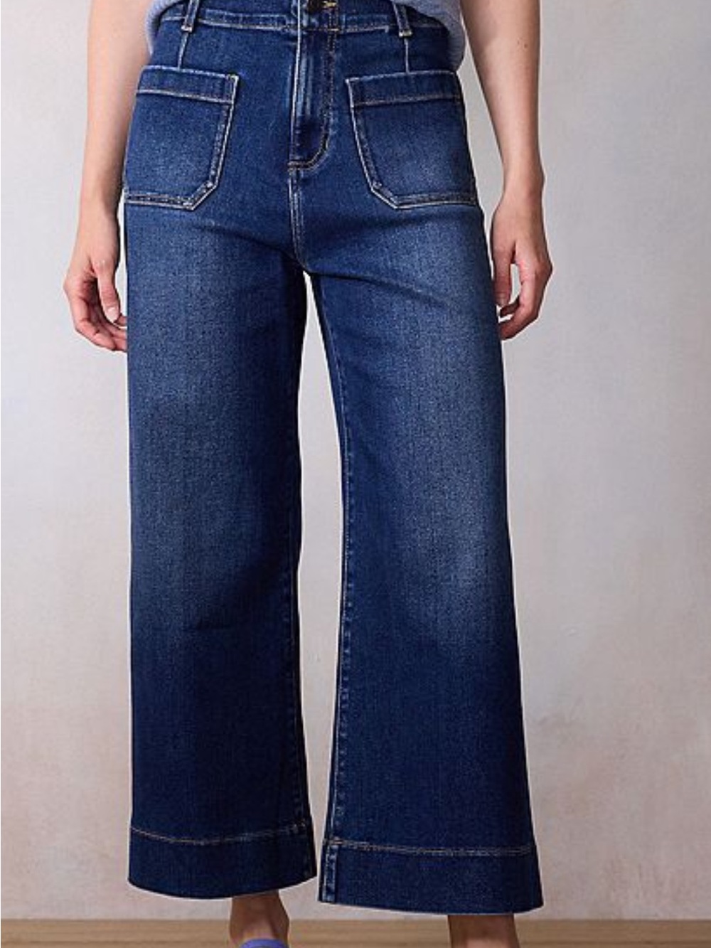 Women’s Wide-Leg Dark Blue Denim Jeans - Picture 2 of 3